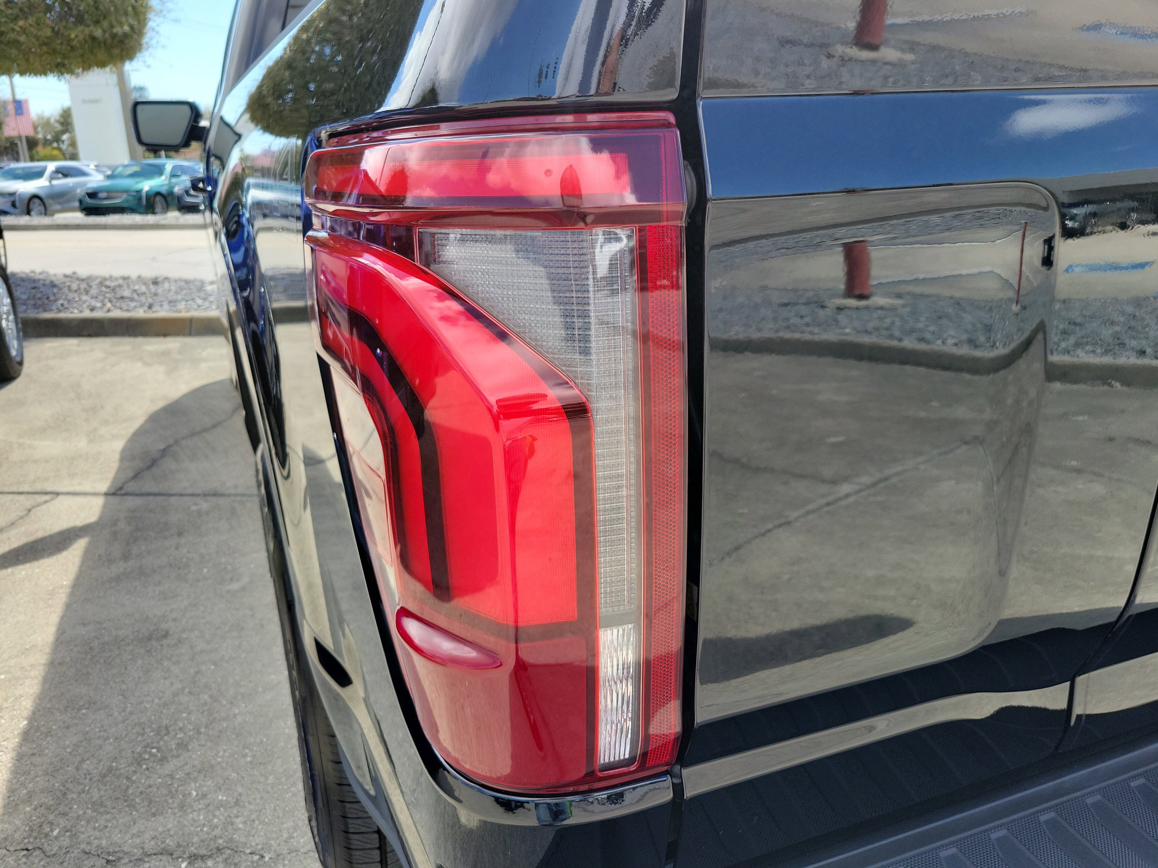 Used 2025 Ford F150 Platinum w/ Equipment Group 702A High image 10