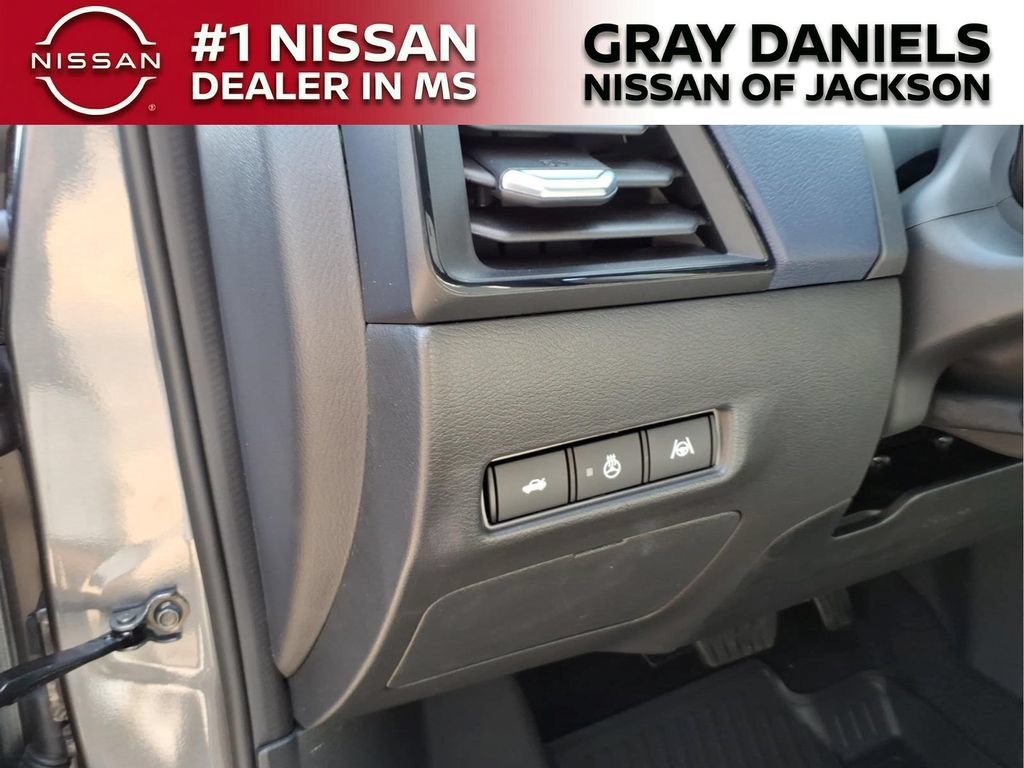 New 2026 Nissan Sentra SL w/ Floor Mat Package FWD image 12