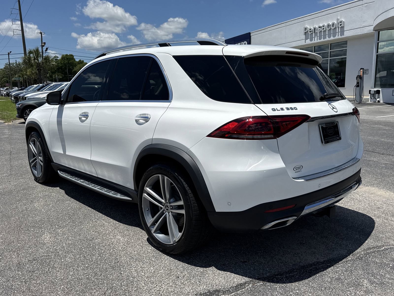 Used 2022 Mercedes-Benz GLE 350 image 3