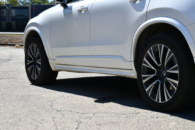 Used 2022 Volvo XC90 T6 Momentum w/ Climate Package AWD/4WD image 9