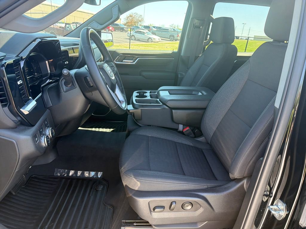 Used 2024 GMC Sierra 1500 Elevation image 11