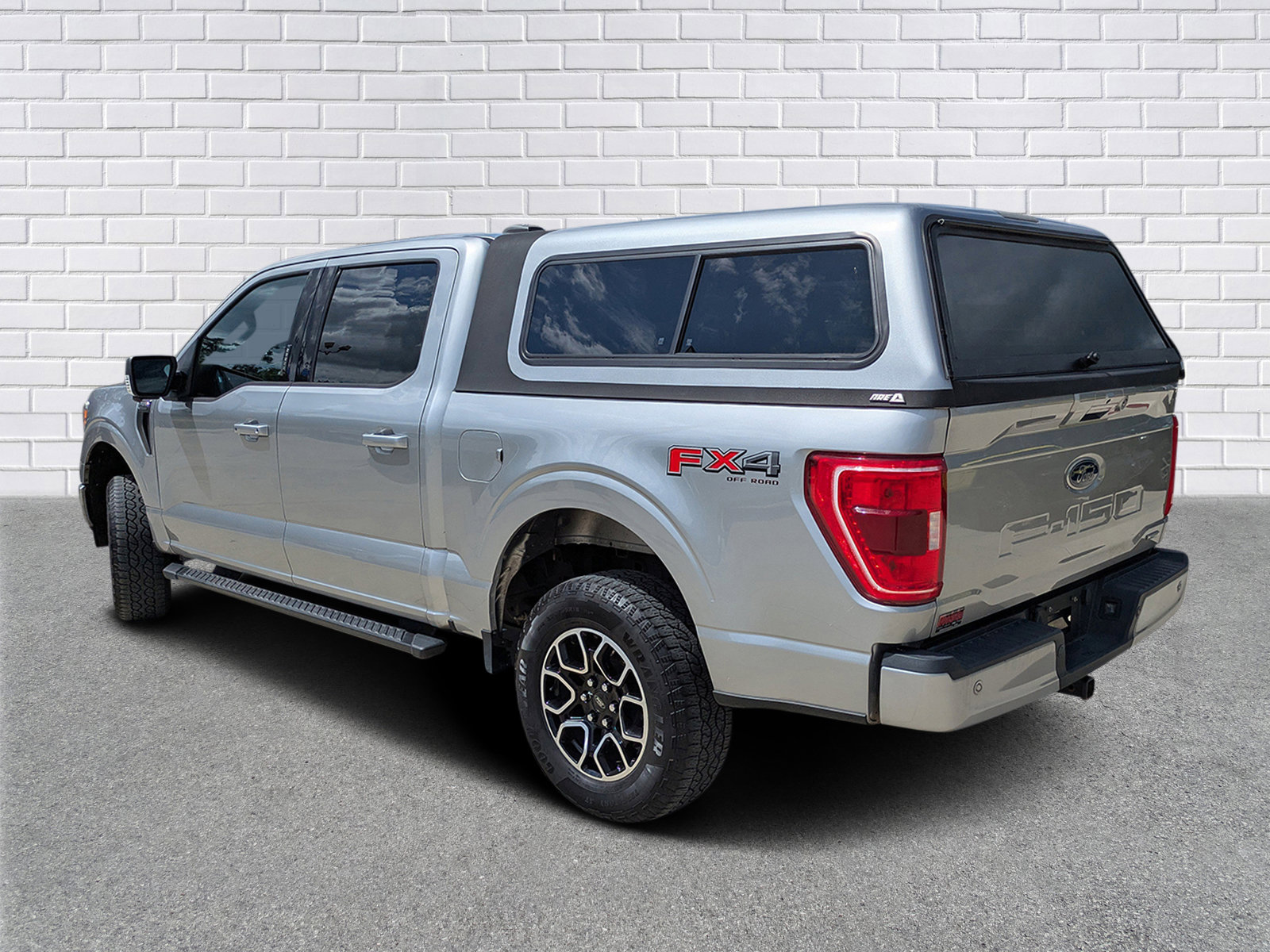 Used 2021 Ford F150 XLT w/ Equipment Group 302A High AWD/4WD image 3