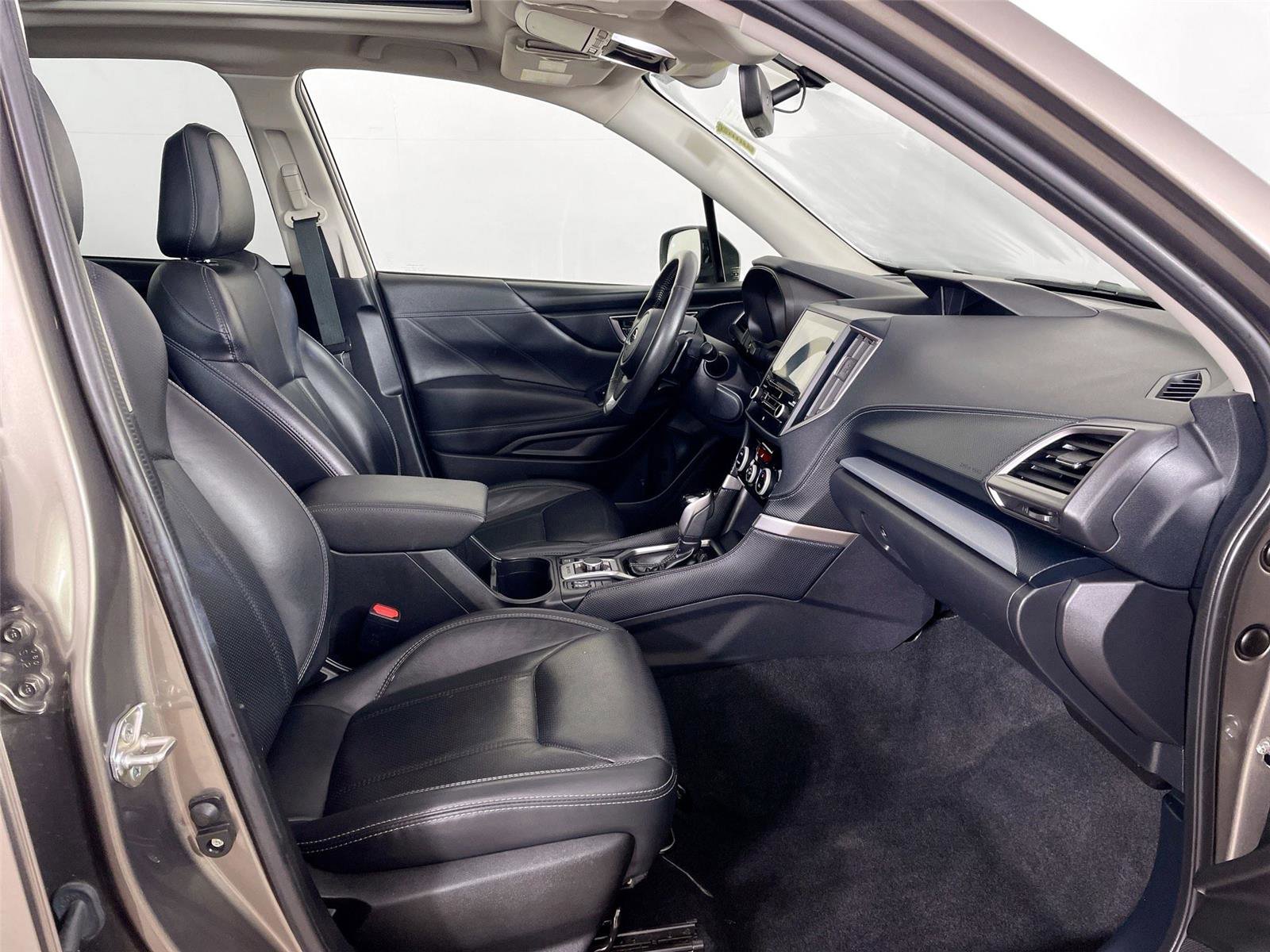 Used 2021 Subaru Forester Limited w/ Popular Package #3 image 28