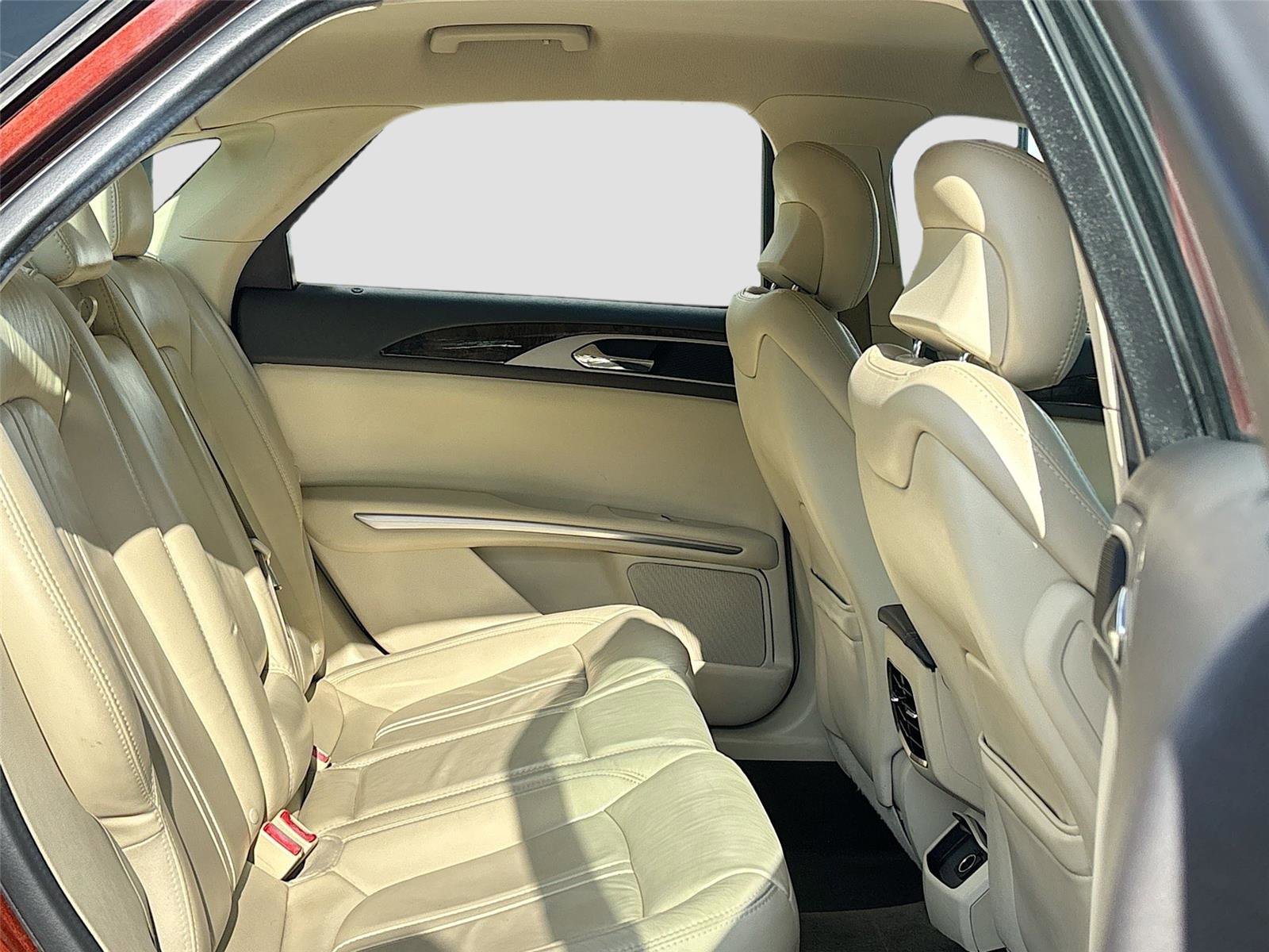 Used 2015 Lincoln MKZ w/ Equipment Group 101A Select image 31