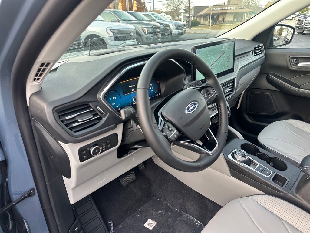 New 2026 Ford Escape SE w/ PHEV Premium Package image 13