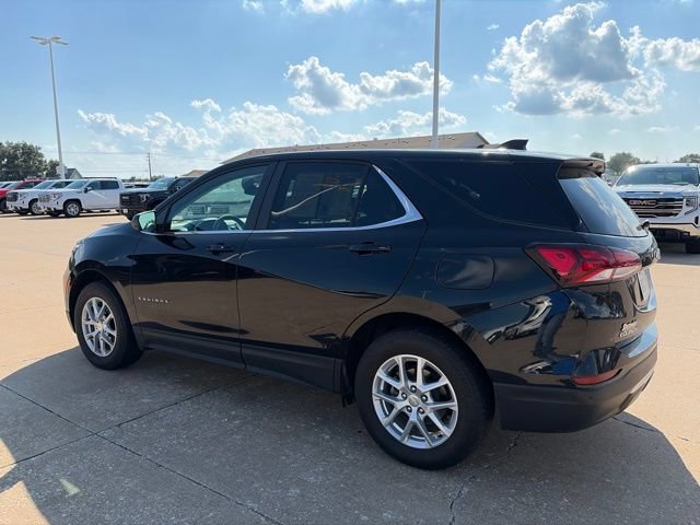 Used 2024 Chevrolet Equinox LT AWD/4WD image 4