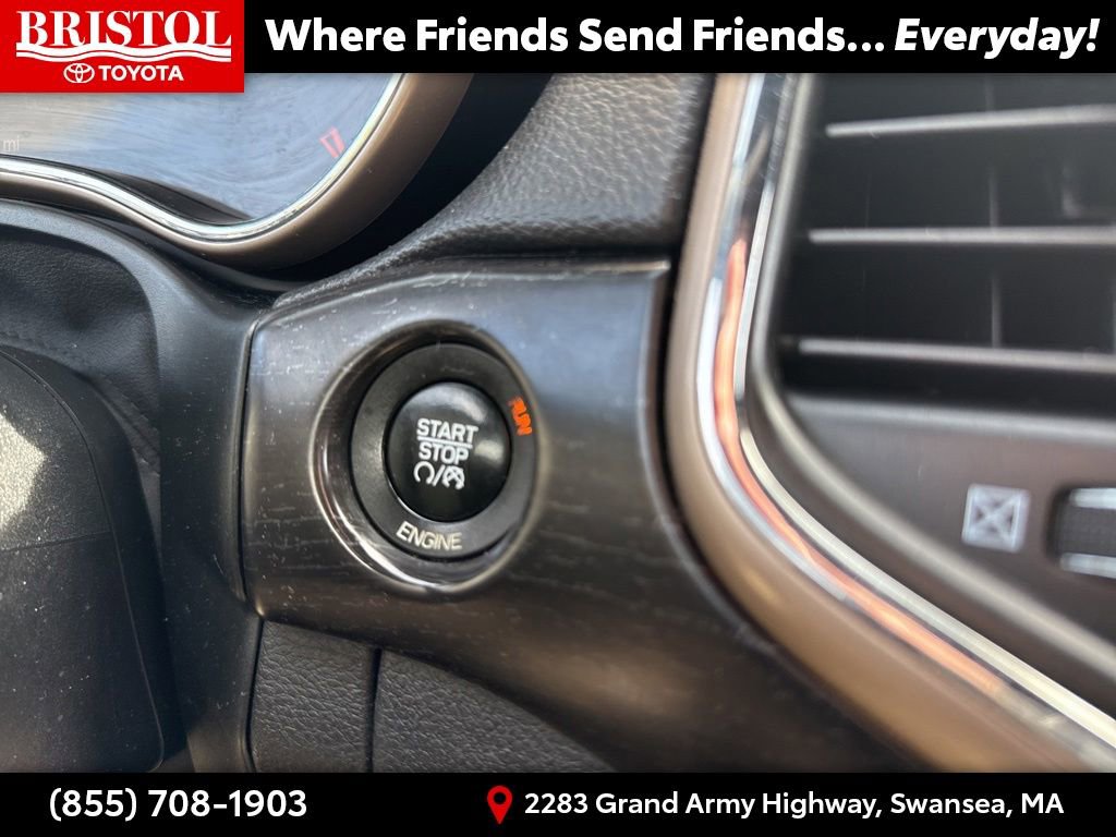 Used 2014 Jeep Grand Cherokee Laredo w/ Quick Order Package 23E AWD/4WD image 24