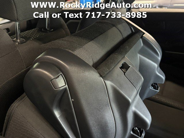 Used 2025 Toyota 4Runner SR5 AWD/4WD image 4