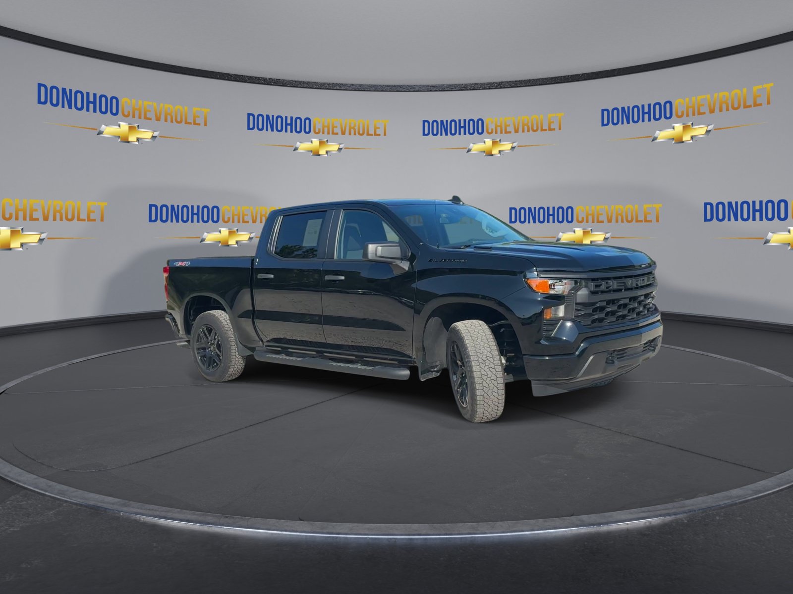 Used 2026 Chevrolet Silverado 1500 Custom w/ Turbomax Blackout Package AWD/4WD image 11