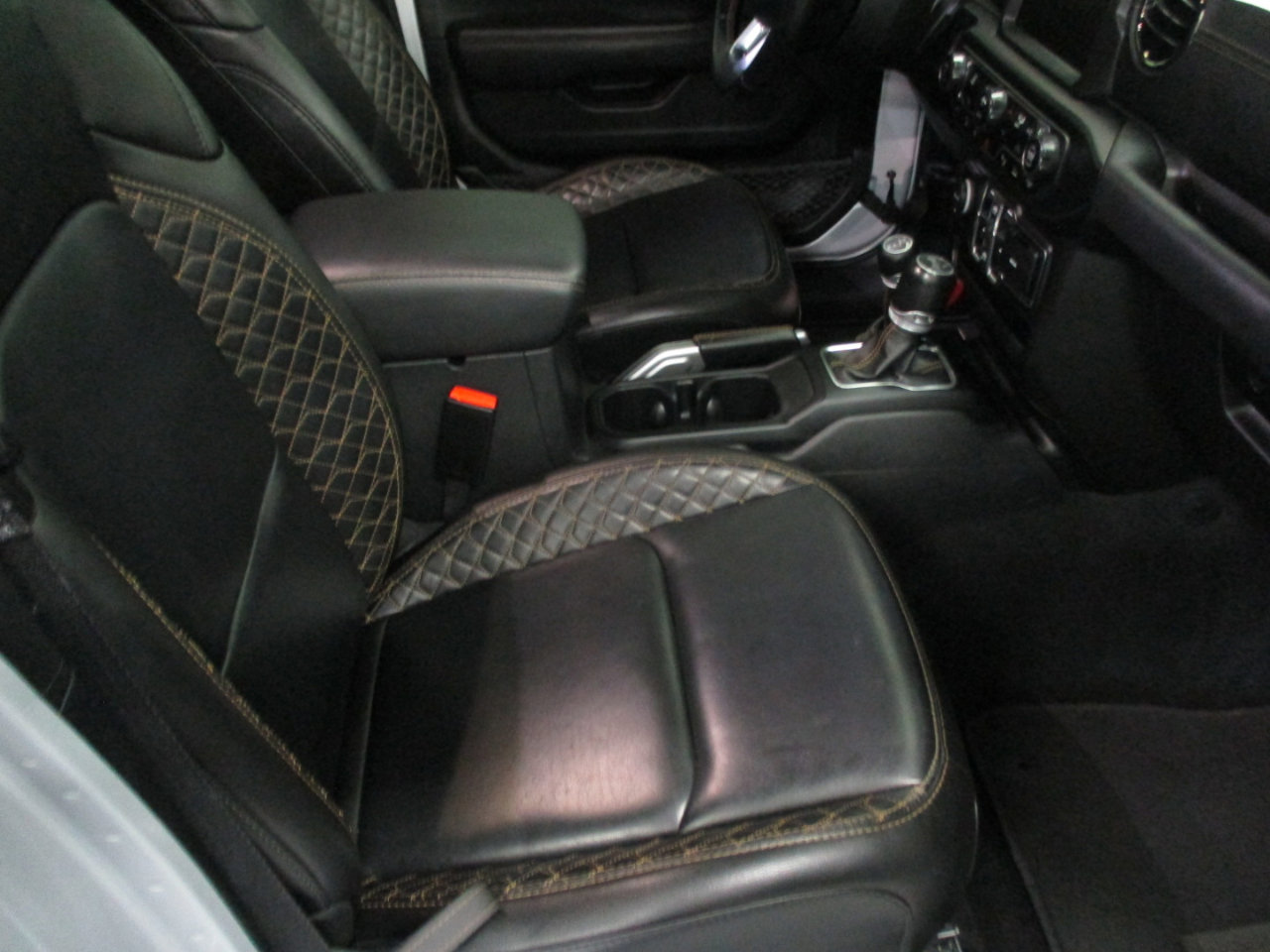 Used 2022 Jeep Wrangler Unlimited Sahara image 12