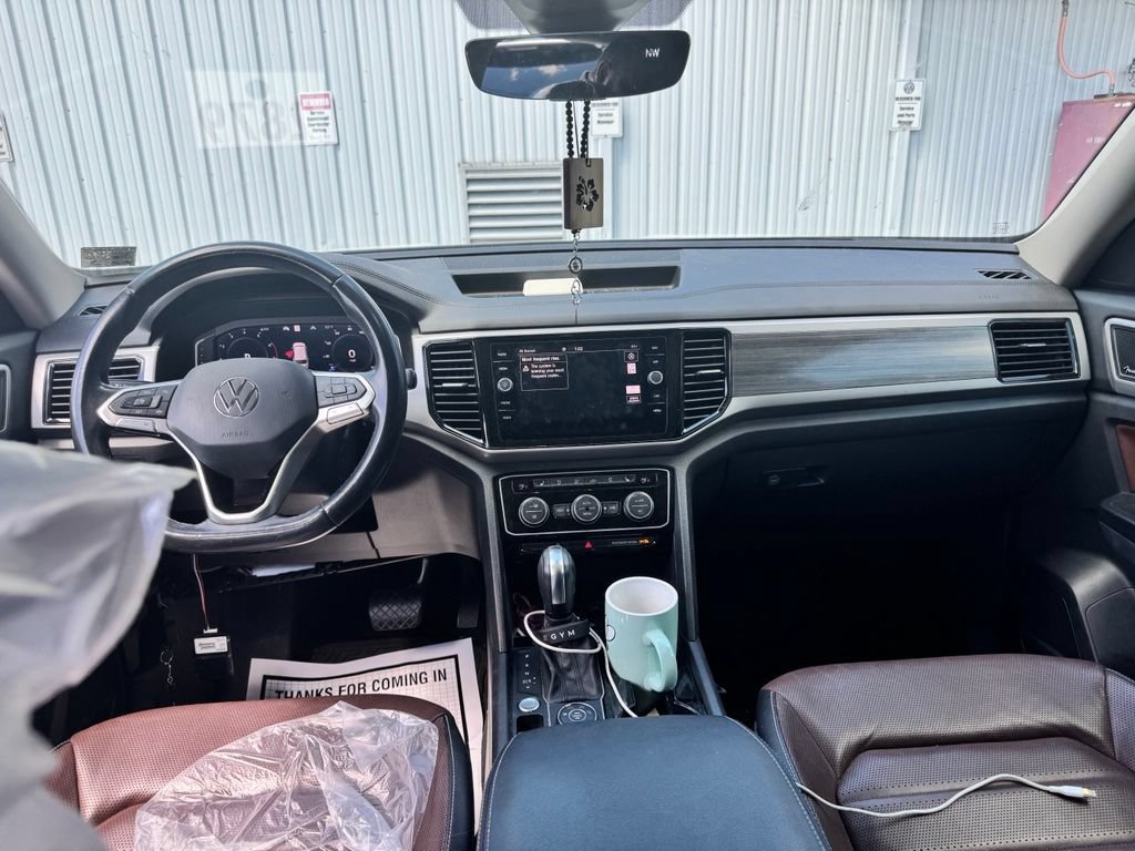 Used 2021 Volkswagen Atlas SEL Premium AWD/4WD image 12