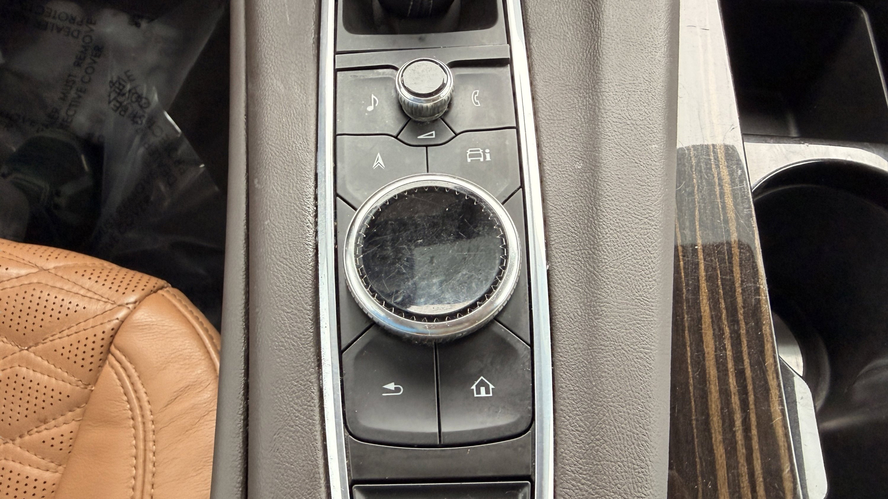 Used 2021 Cadillac Escalade ESV Premium Luxury AWD/4WD image 74