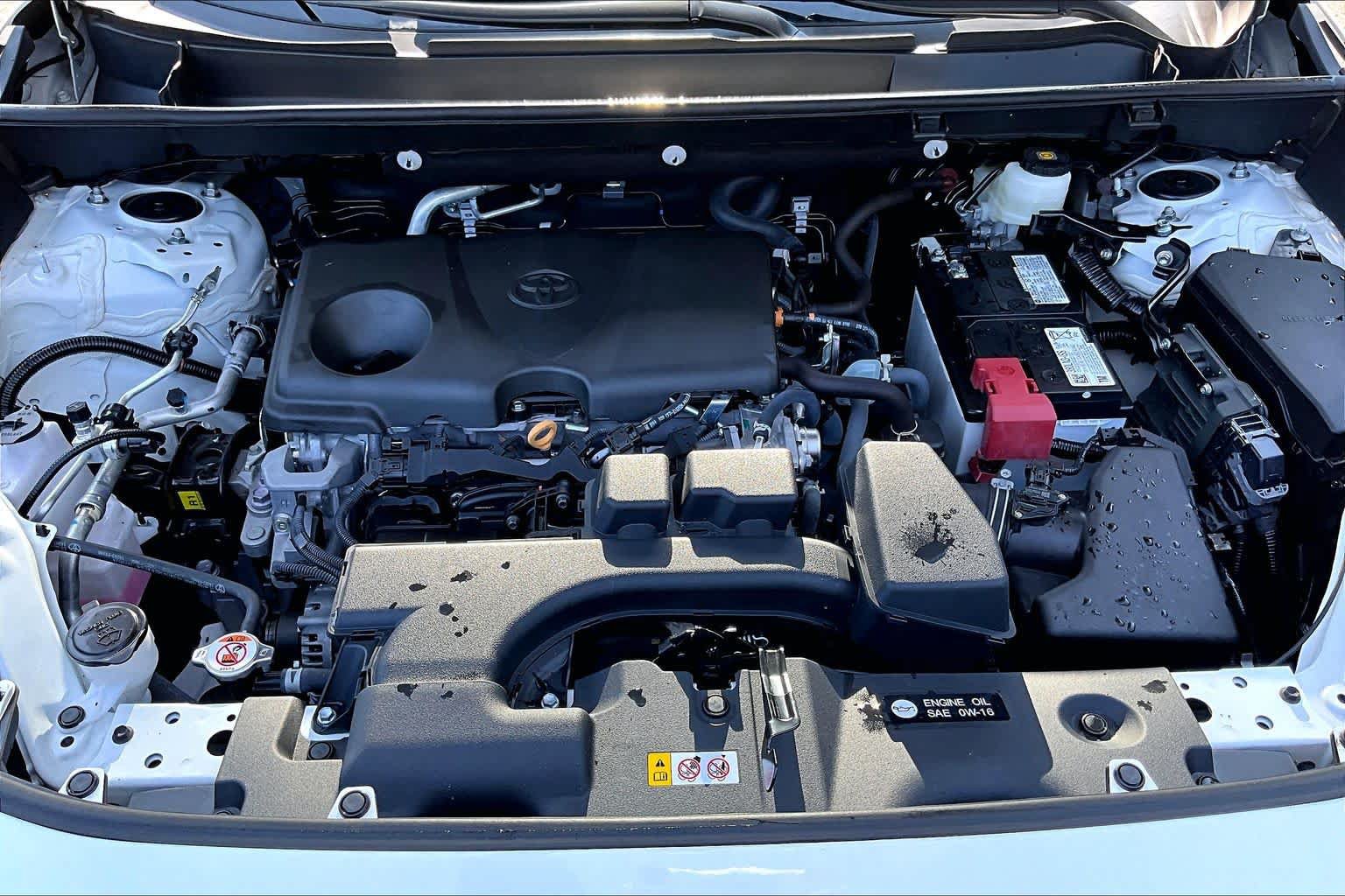 Certified 2024 Toyota RAV4 XLE FWD image 32