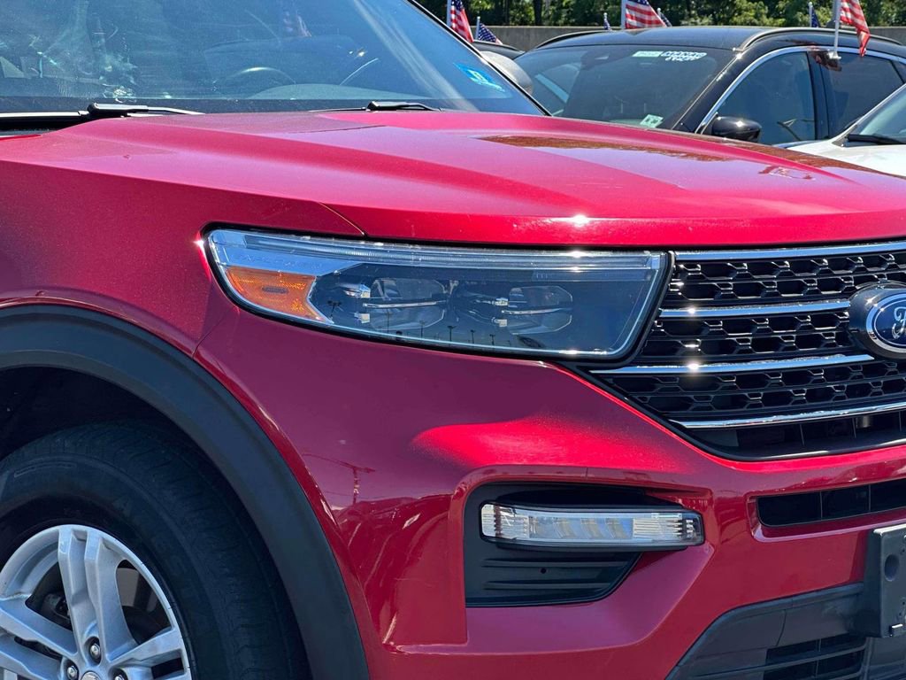 Used 2020 Ford Explorer XLT w/ Equipment Group 202A AWD/4WD image 7