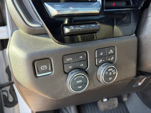 Used 2024 Chevrolet Silverado 2500 High Country w/ High Country Premium Package AWD/4WD image 25