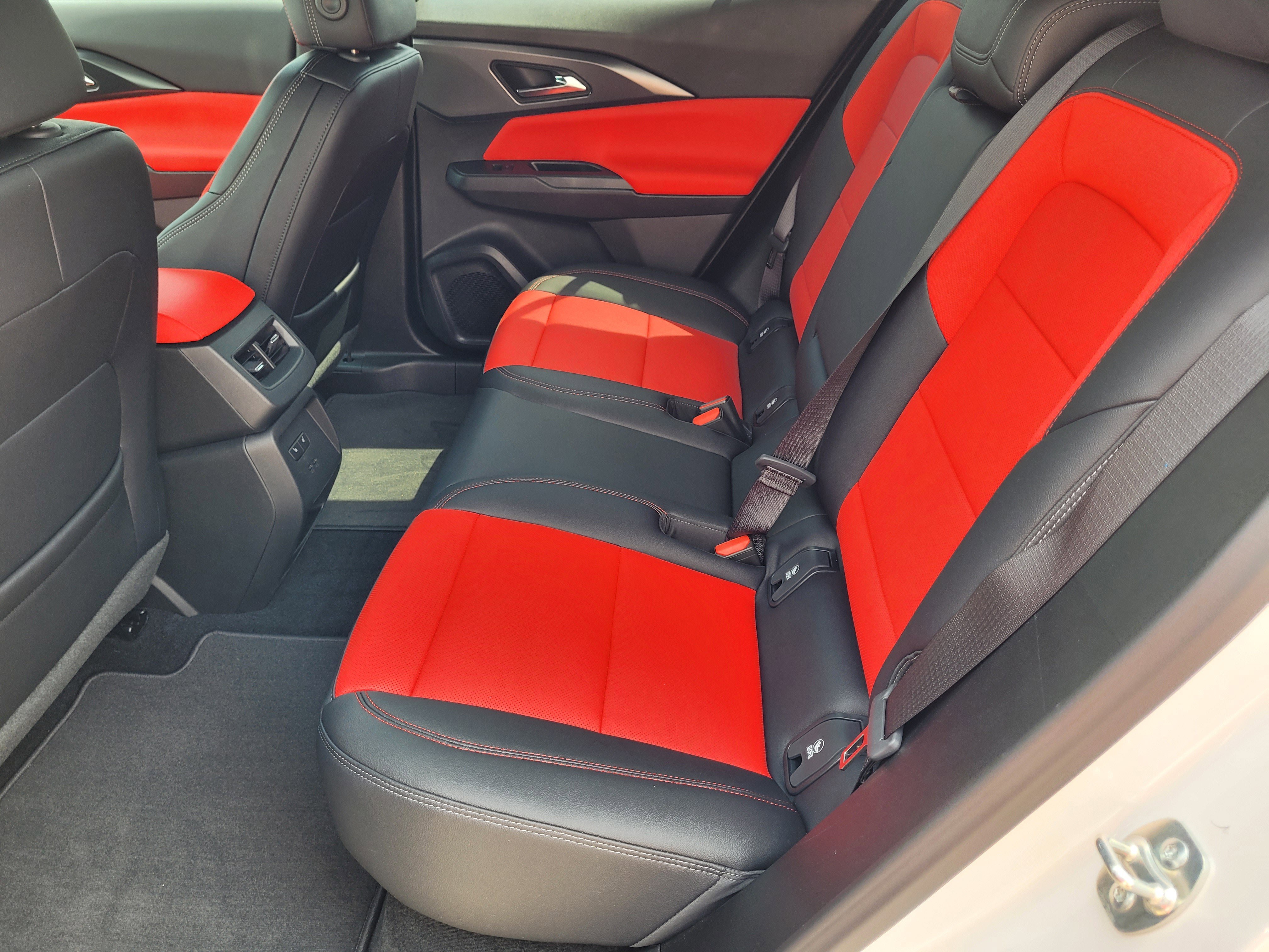 New 2025 Chevrolet Equinox EV RS w/ Active Safety Package 3 image 12