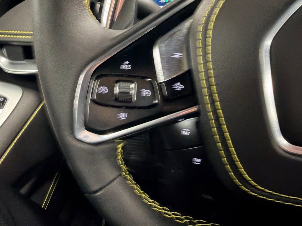 Used 2025 Chevrolet Corvette Stingray Premium Cpe w/ Z51 Performance Package image 31