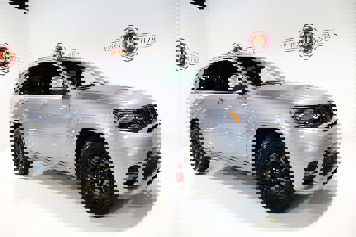 Used 2021 Jeep Grand Cherokee SRT w/ Trailer Tow Group IV image 8