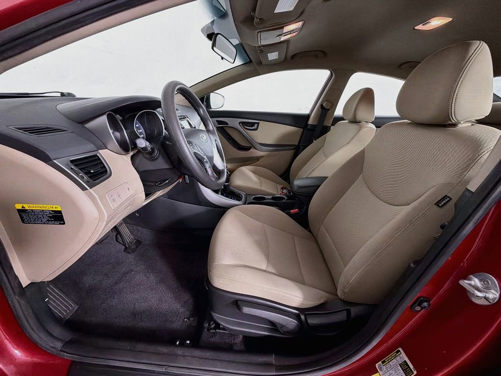 Used 2014 Hyundai Elantra SE w/ Option Group 02 FWD image 12