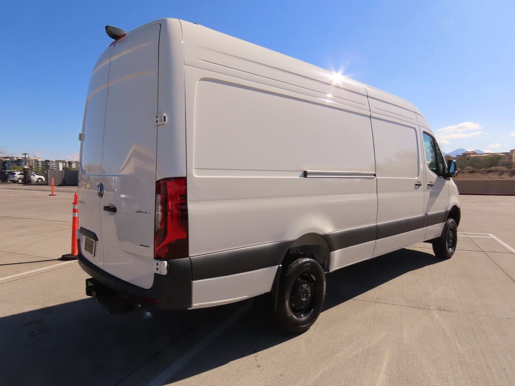 Used 2025 Mercedes-Benz Sprinter 2500 image 5