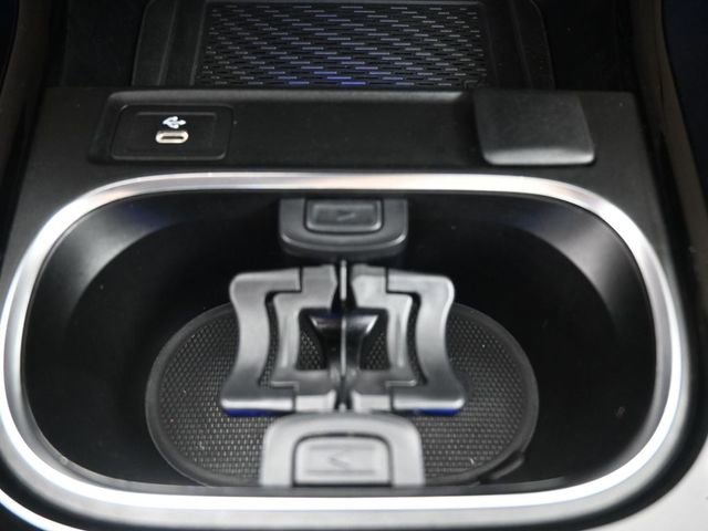 Used 2025 Mercedes-Benz CLA 250 4MATIC image 3