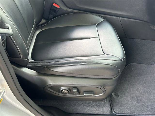 Certified 2024 Jeep Grand Cherokee Limited w/ Black Appearance Package image 36