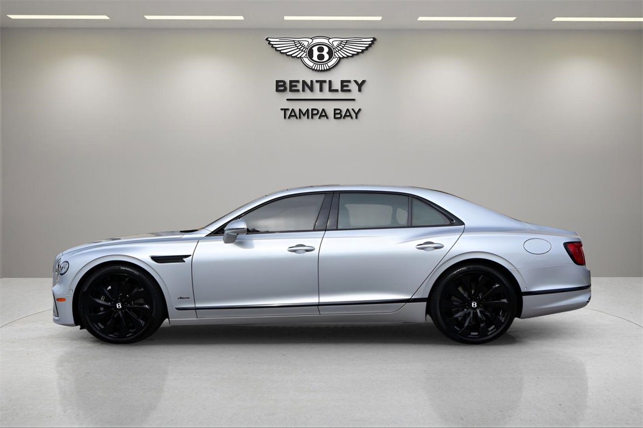 New 2026 Bentley Flying Spur Azure image 5