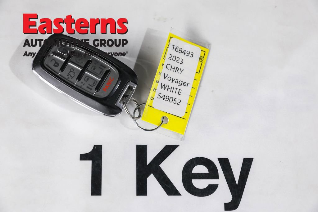 Used 2023 Chrysler Voyager LX image 24