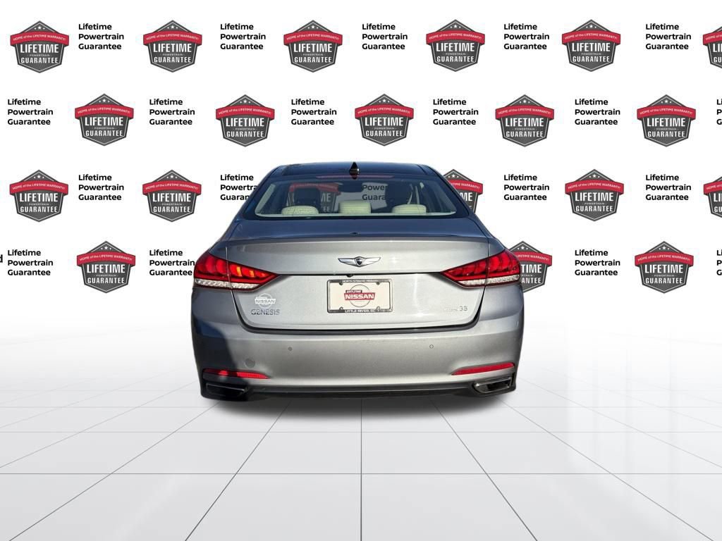 Used 2015 Hyundai Genesis 3.8 w/ Option Group 04 image 4