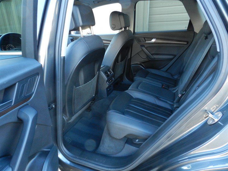 Used 2023 Audi Q5 2.0T Premium Plus w/ Premium Plus Package AWD/4WD image 17