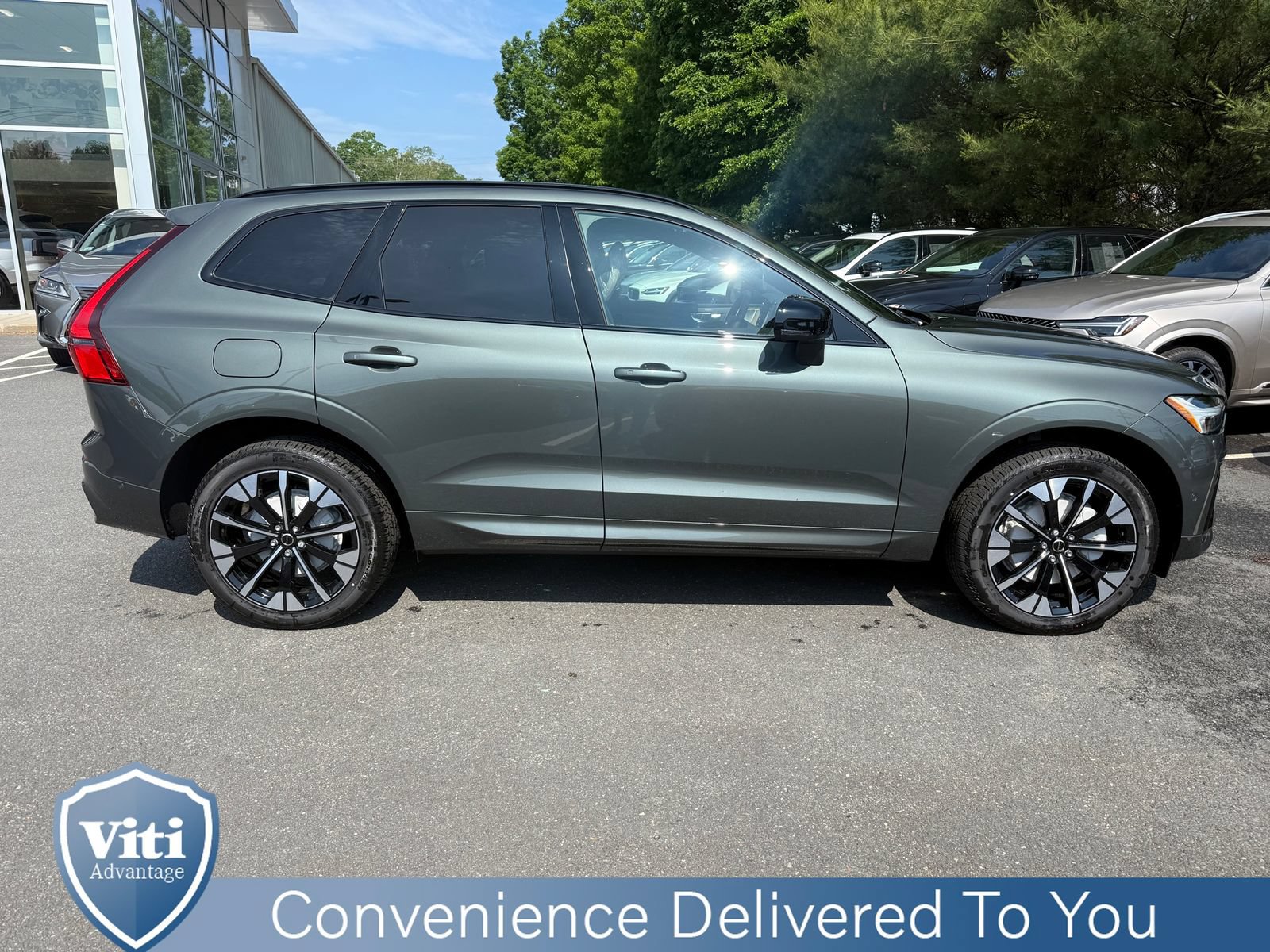 New 2026 Volvo XC60 B5 Plus w/ Protection Package Premier AWD/4WD image 9