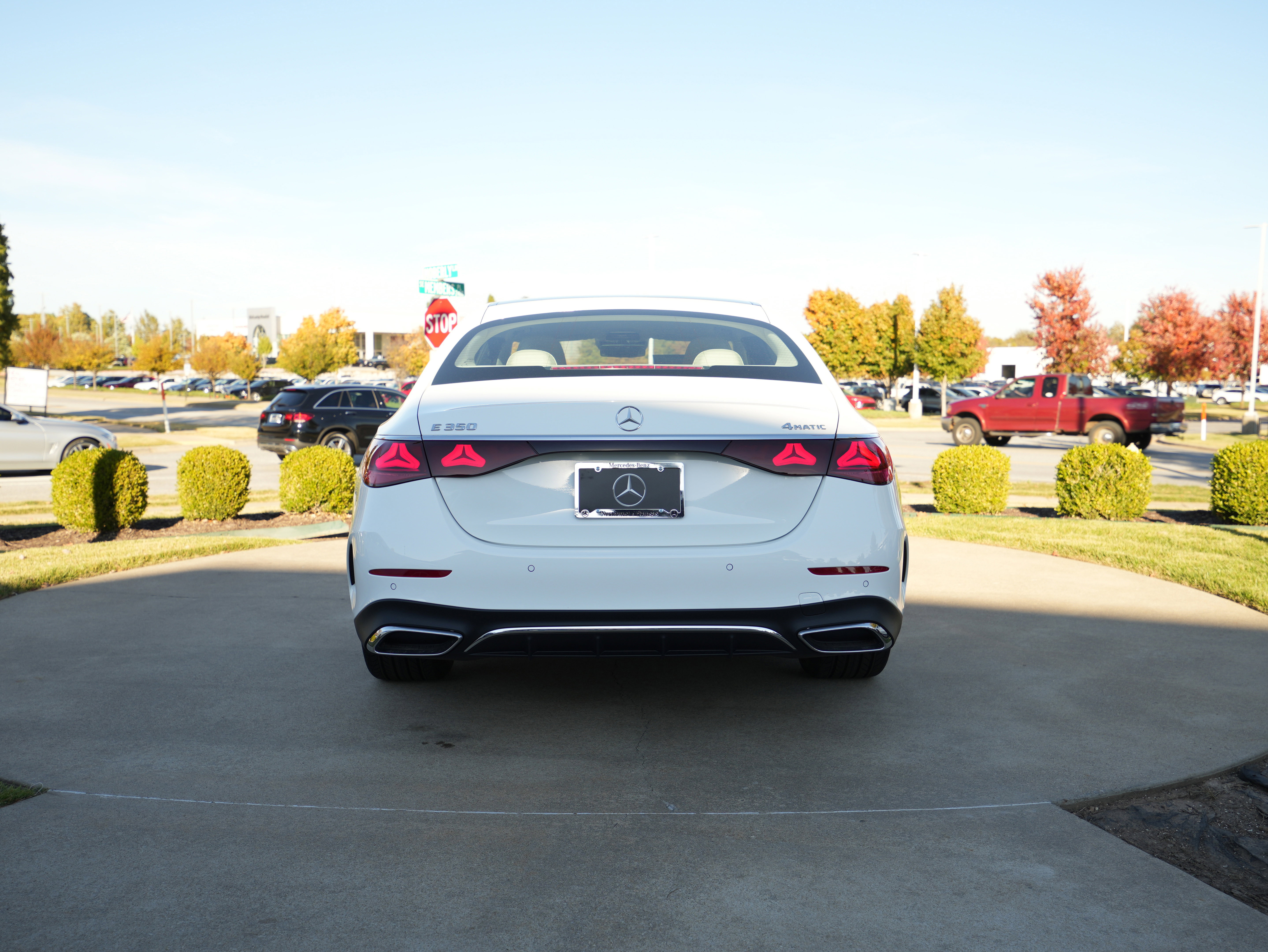 New 2026 Mercedes-Benz E 350 4MATIC Sedan image 6