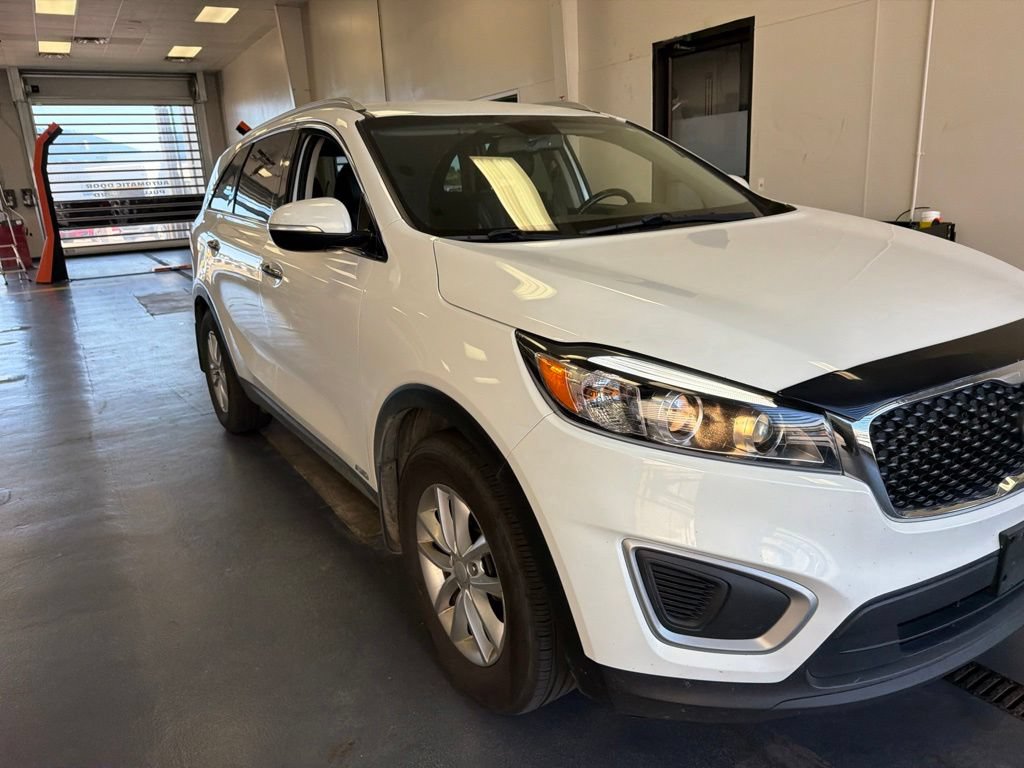 Used 2018 Kia Sorento AWD image 1