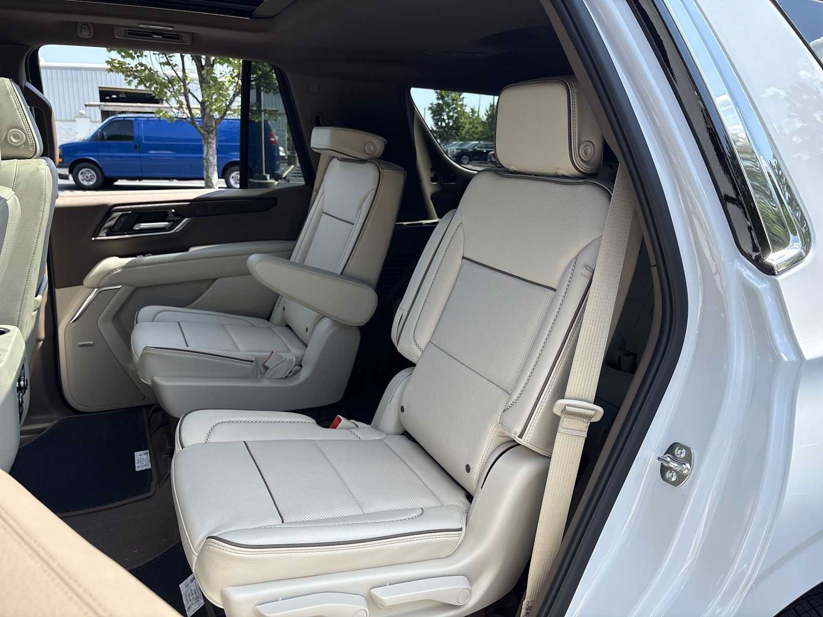 New 2026 GMC Yukon Denali w/ Sun & Power Step Package RWD image 17