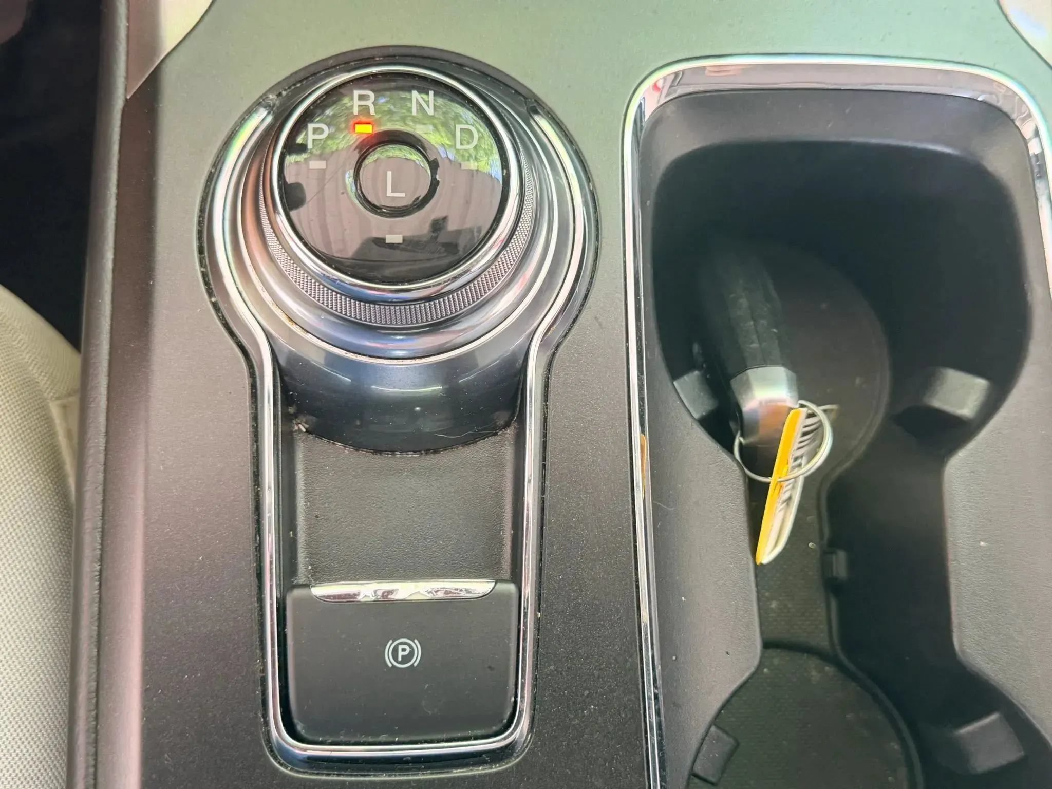 Used 2018 Ford Fusion S FWD image 16