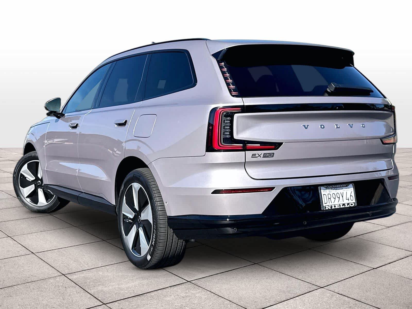 Used 2026 Volvo EX90 Plus RWD image 16