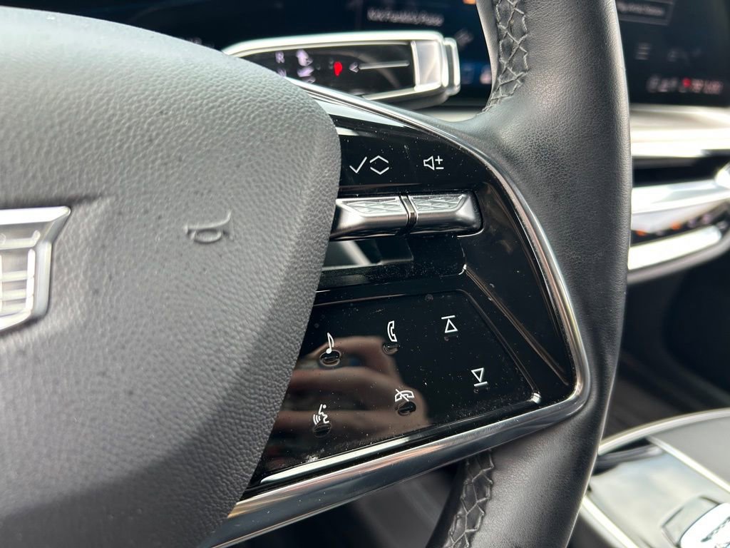 Used 2024 Cadillac Lyriq Luxury w/ LPO, Floor Liner Package image 23