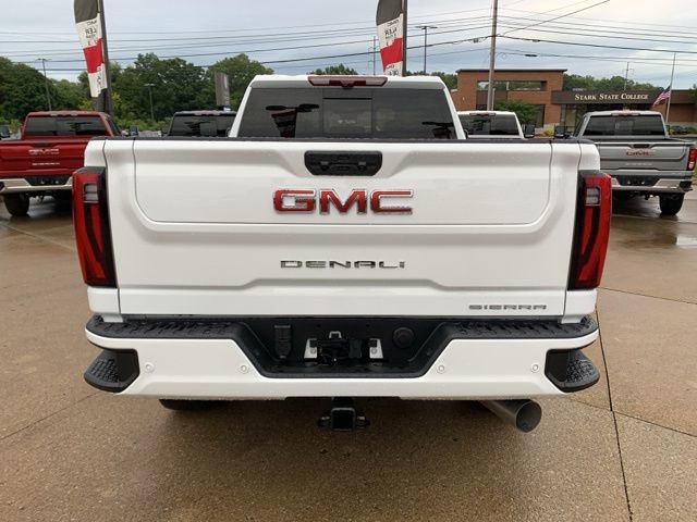 New 2026 GMC Sierra 2500 Denali w/ Denali Reserve Package image 5