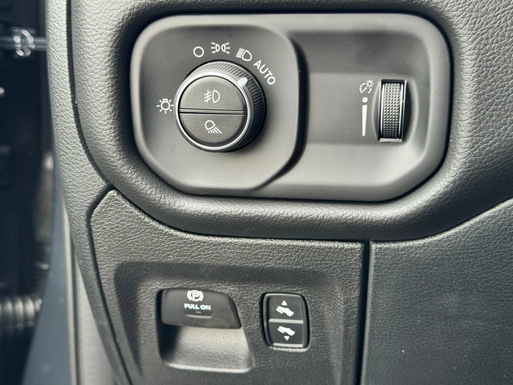New 2026 RAM 1500 Big Horn w/ Night Edition AWD/4WD image 26