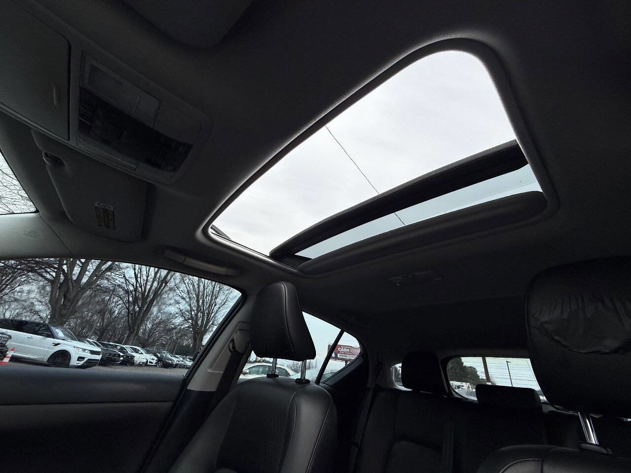 Used 2012 Lexus CT 200h Premium image 24