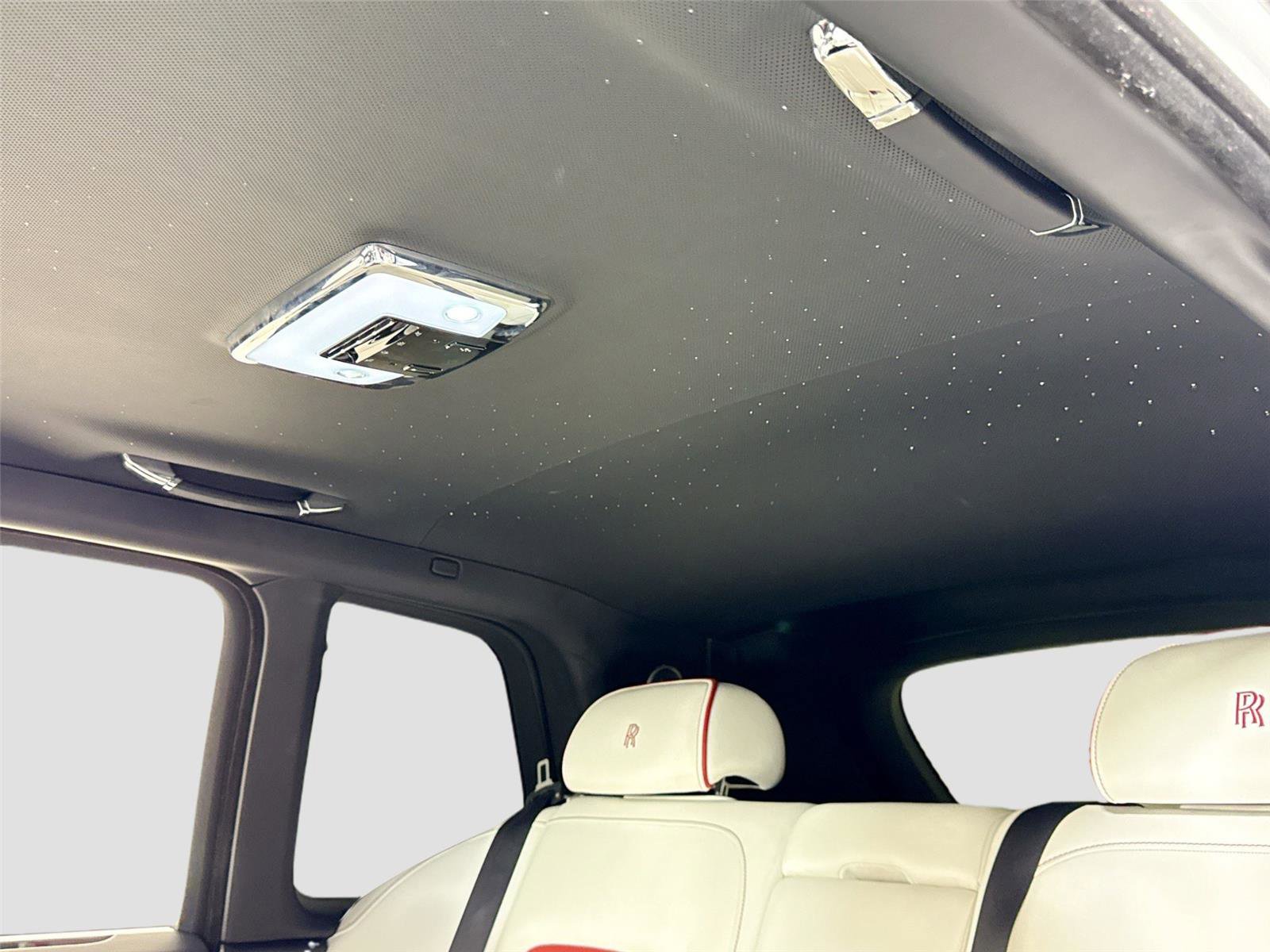Used 2021 Rolls-Royce Cullinan AWD/4WD image 30