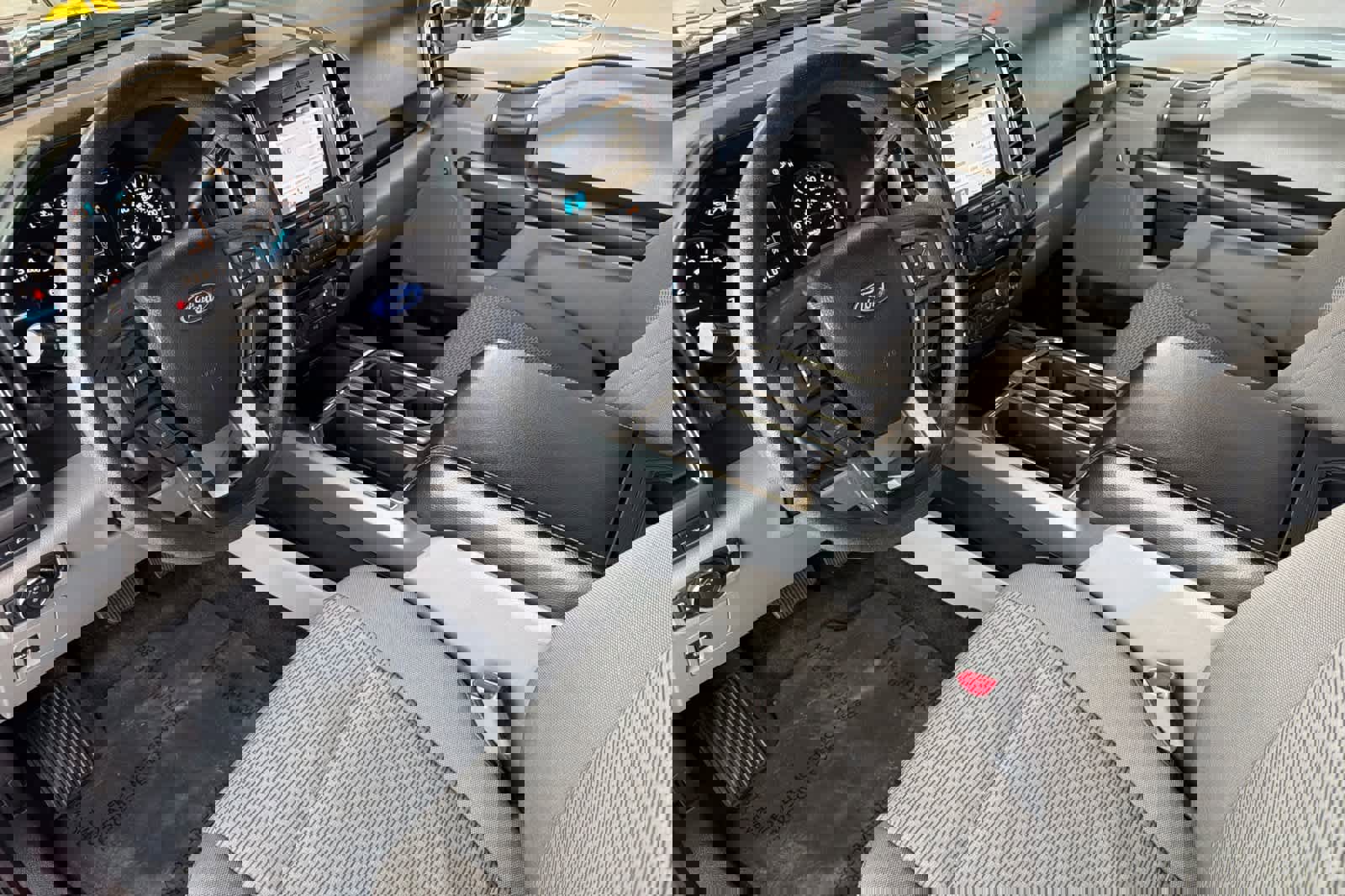 Used 2017 Ford F150 XLT w/ Trailer Tow Package image 13