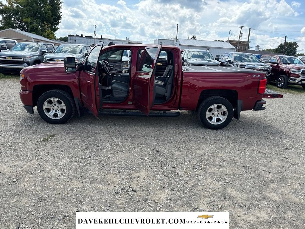 Used 2018 Chevrolet Silverado 1500 LT w/ All Star Edition AWD/4WD image 27