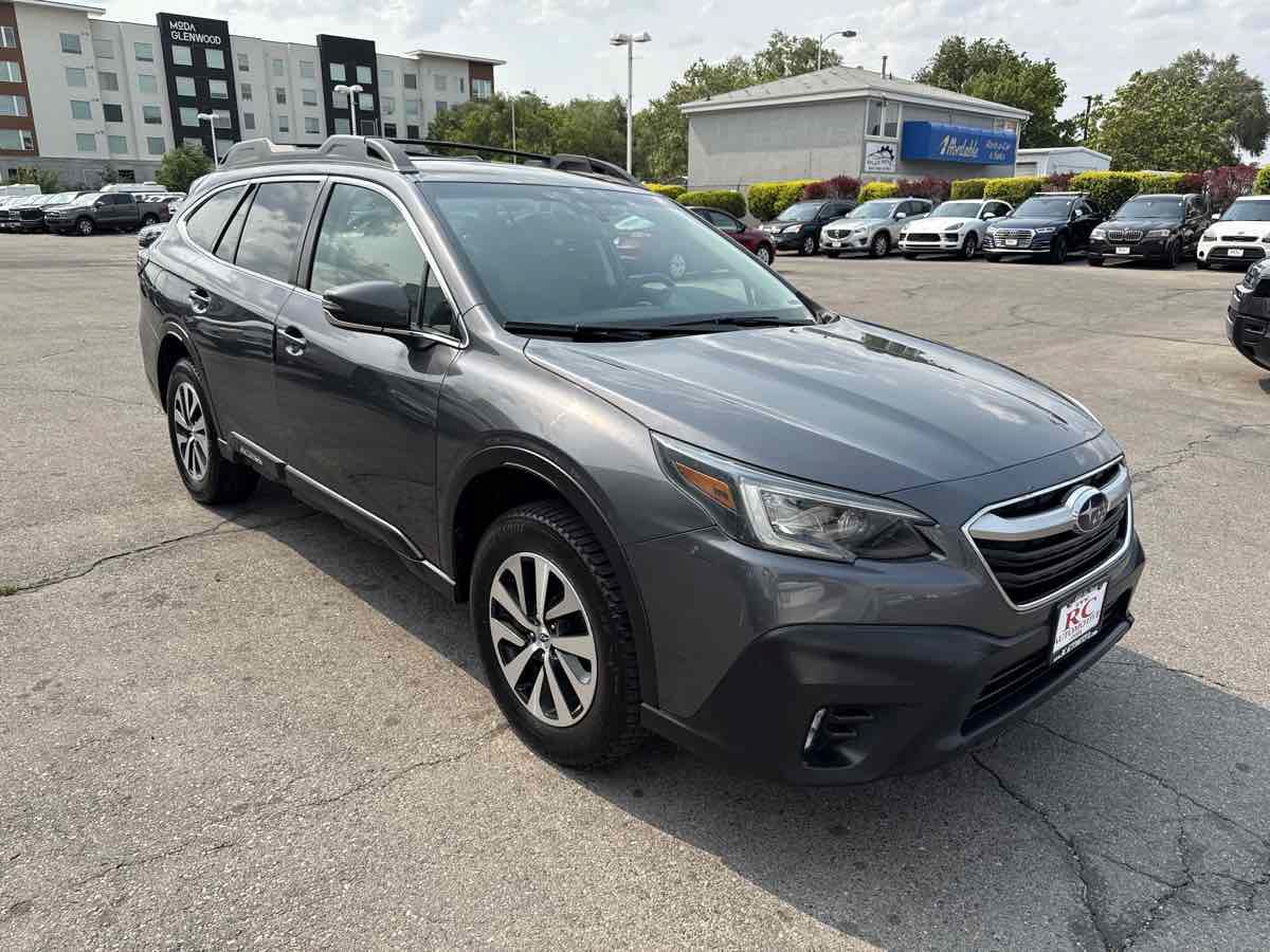 Used 2022 Subaru Outback Premium AWD/4WD image 4
