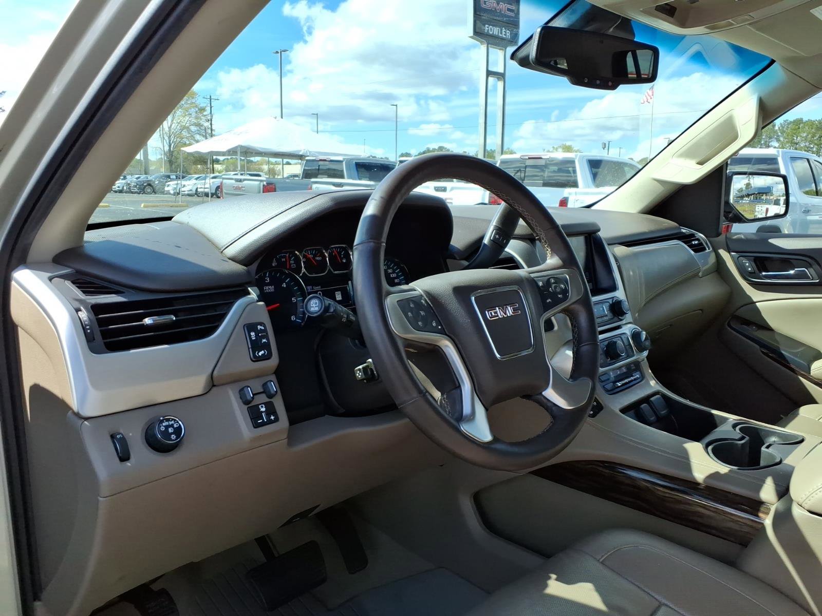 Used 2017 GMC Yukon SLT w/ Open Road Package image 8
