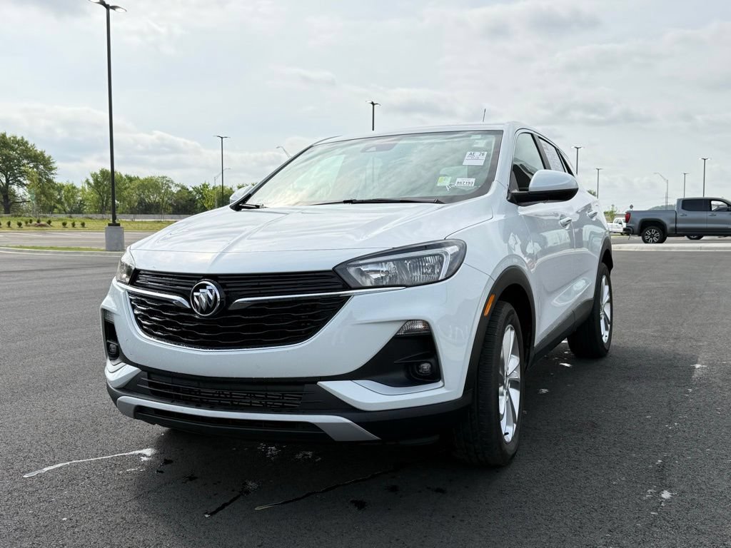 Used 2023 Buick Encore GX Preferred w/ Cold Weather Comfort Package FWD image 3