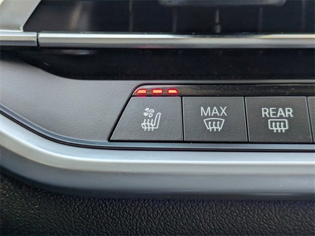 Used 2021 BMW X7 xDrive40i w/ Premium Package image 30