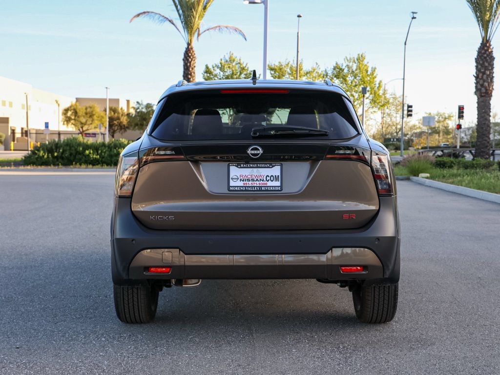 New 2026 Nissan Kicks SR FWD image 5