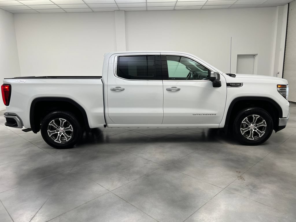 Used 2025 GMC Sierra 1500 SLT AWD/4WD image 10