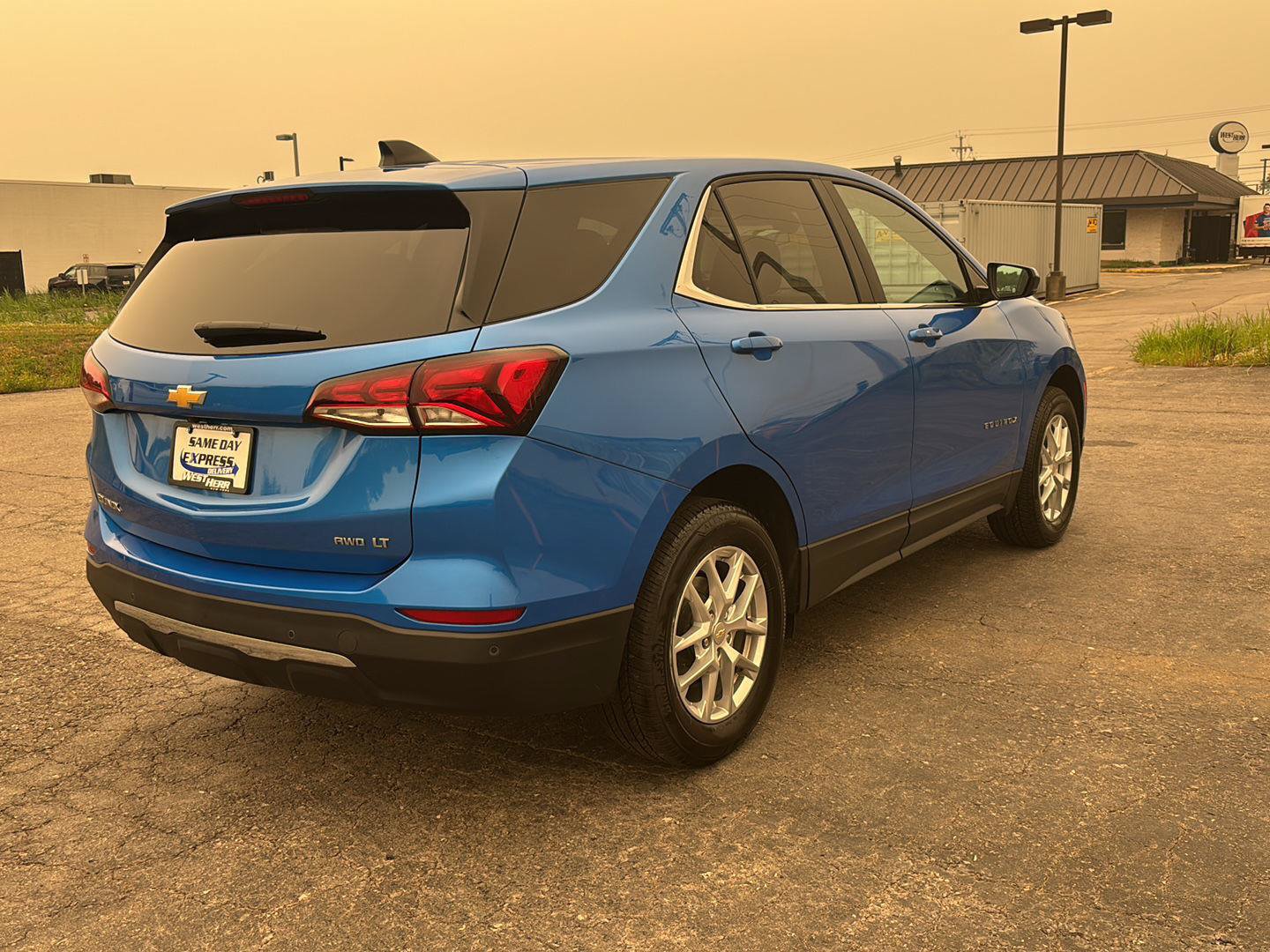Used 2024 Chevrolet Equinox LT AWD/4WD image 7